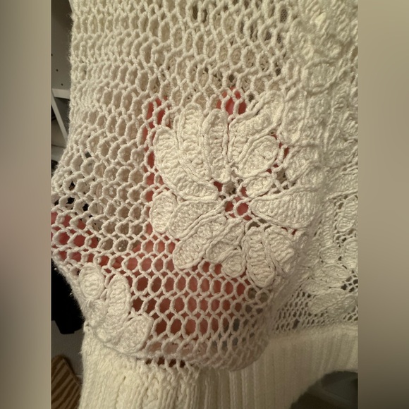 Farm Rio size Small White Crochet Sweater- worn once! - Picture 12 of 12